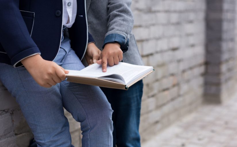 Dylematy związane z zgodną wokalizacją dotyczą raz po raz większą ilości dzieci .